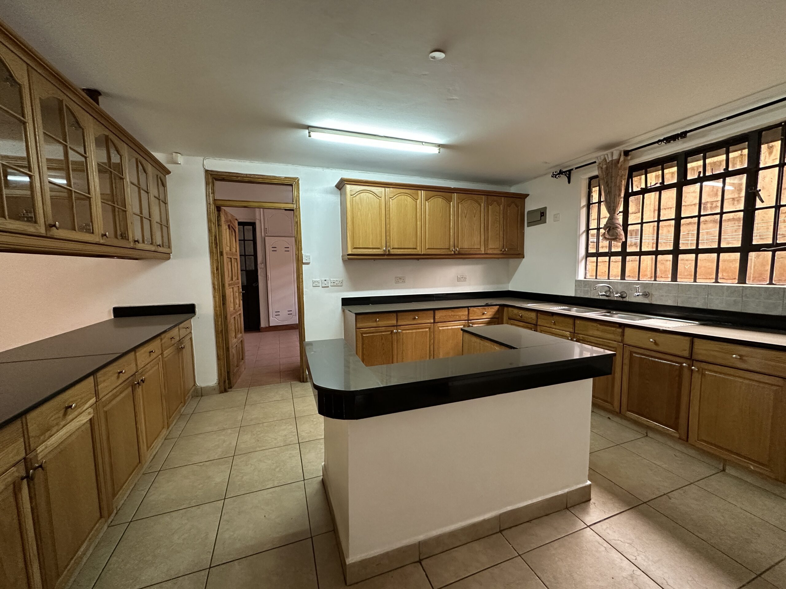 3 bedroom apartment for rent in Lavington with dsq