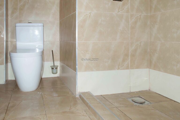 3 bedroom house with 3 bathrooms