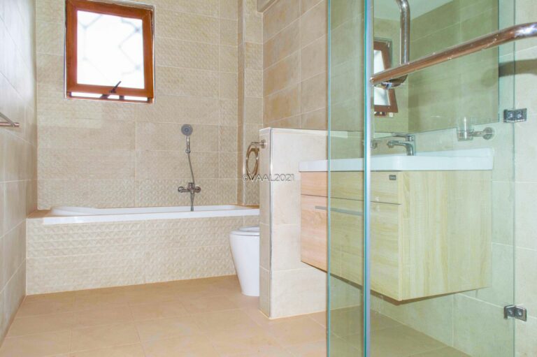 3 Bedroom with 3 Bathrooms