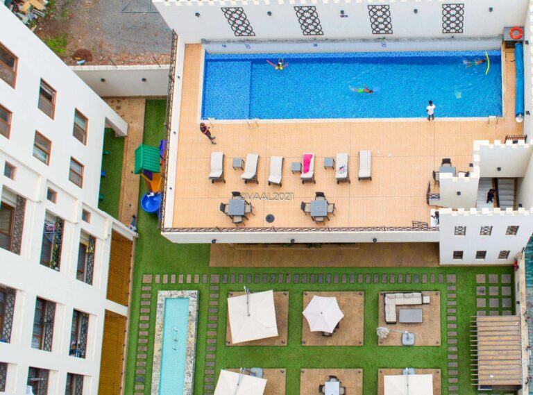 3 Bedroom apartment with a pool