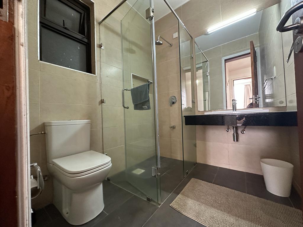Prime 2 Bedrooms Apartment with big Bathroom