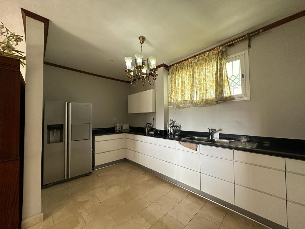 3 Bedroom Penthouse with big kitchen